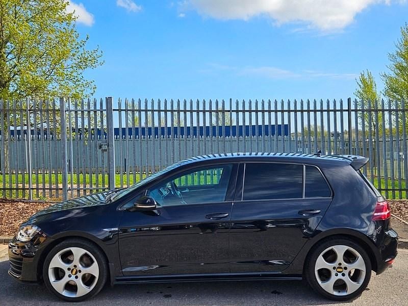 Used VW Golf VII GTD 184 HP (135 kW) 2017 Black Hatchback