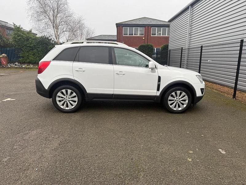Used Vauxhall Antara S 2015 White SUV