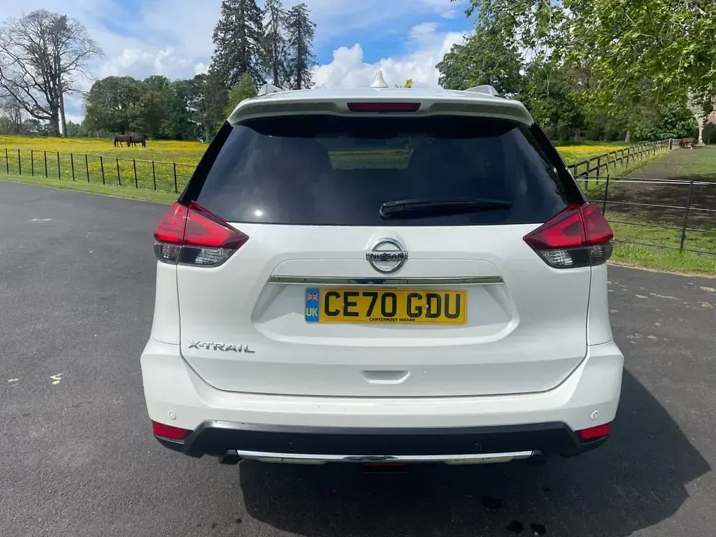 Used Nissan X-Trail Tekna 160 HP (117 kW) 2020 White SUV