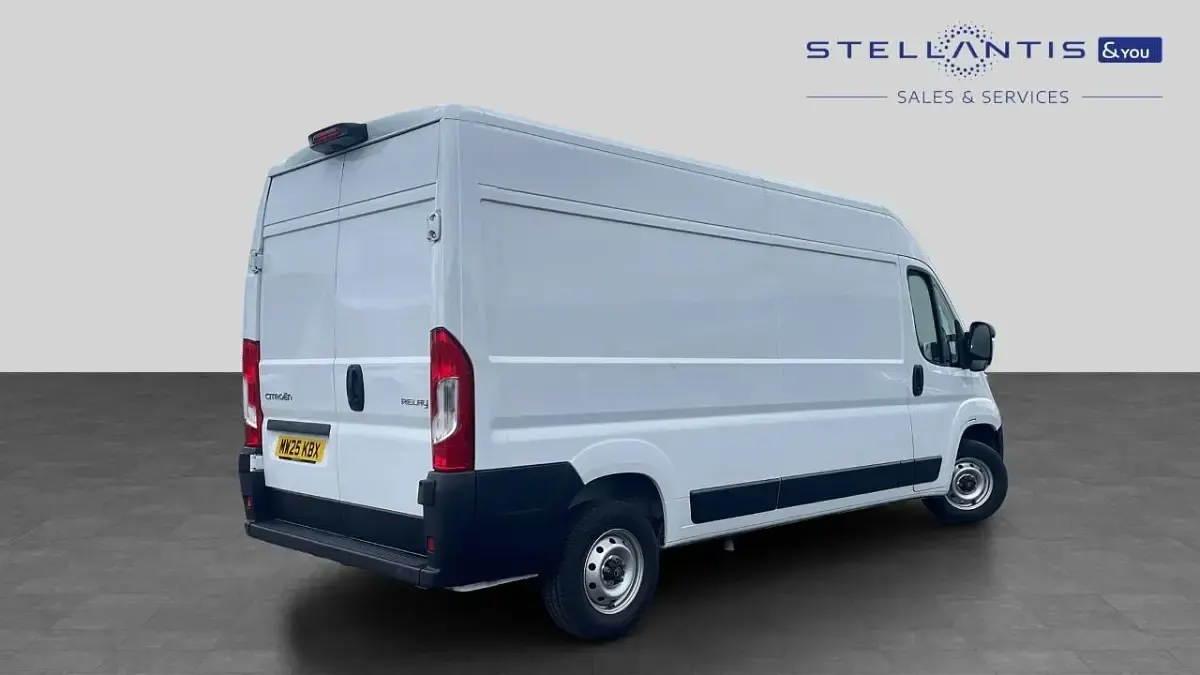 Used Citroën Relay 138 HP (101 kW) 2025 White Van