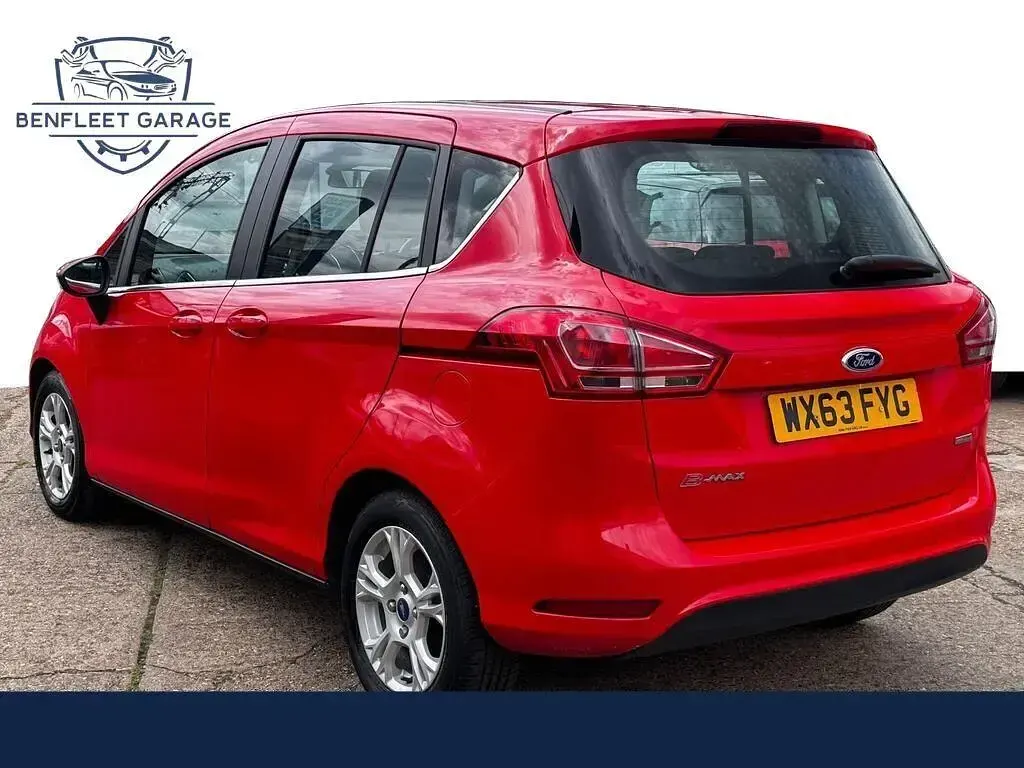 Used Ford B-MAX Zetec 100 HP (73 kW) 2013 Red MPV