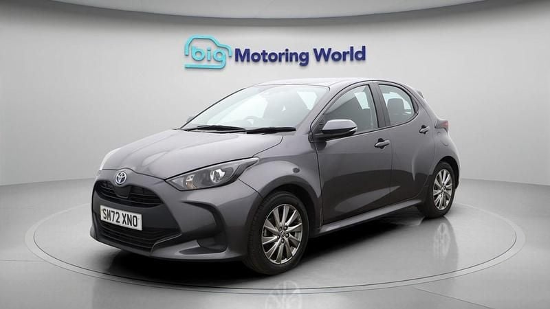 Used Toyota Yaris Hybrid 116 HP (85 kW) 2023 Grey Hatchback
