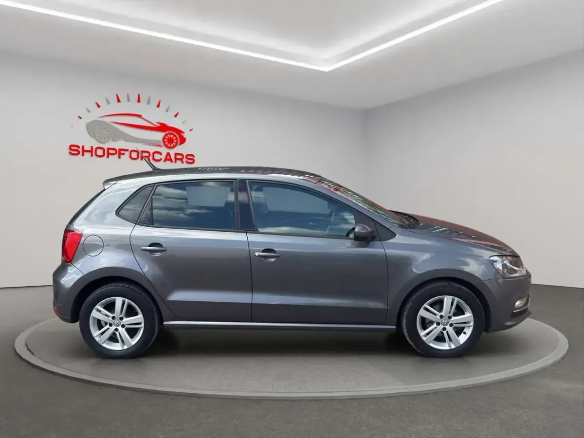 Używany VW Polo Edition 75 KM (55 kW) 2017 Szary Hatchback