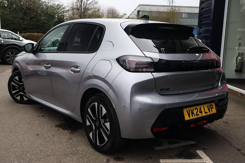 Used Peugeot 208 Allure 101 HP (74 kW) 2024 Grey Hatchback
