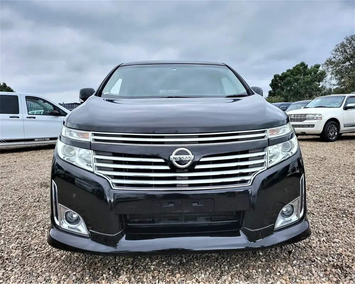 Used Nissan Elgrand 2010 Black MPV