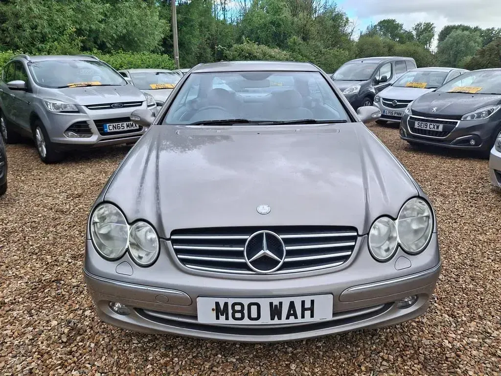 Used Mercedes CLK270 Avantgarde 170 HP (125 kW) 2004 Silver Coupe