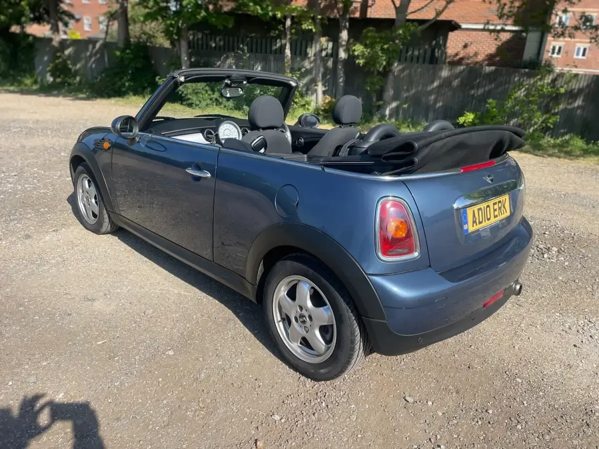 Usado Mini Cooper Cabriolet 2010 Azul Descapotable