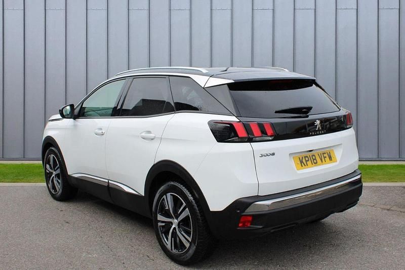 Used Peugeot 3008 Allure 118 HP (86 kW) 2018 White SUV