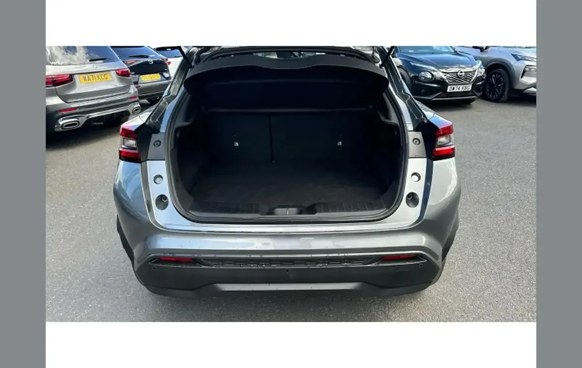 Used Nissan Juke N-Connecta 143 HP (105 kW) 2025 Grey SUV