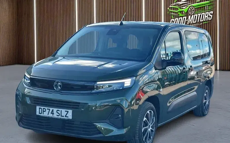 Used Vauxhall Combo Design Edition 100 kW (136 HP) 2026 MPV