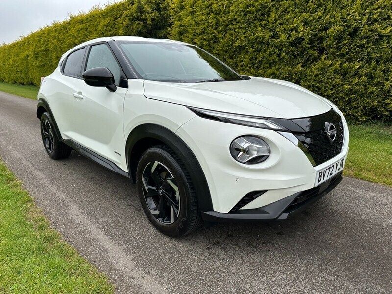 White Used 2022 Nissan Juke N-Connecta SUV | £19,995 (A bit pricey) - Image 1/3
