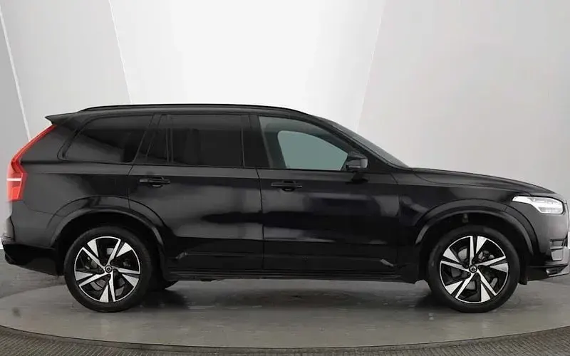 Used Volvo XC90 R-Design 235 HP (172 kW) 2021 SUV