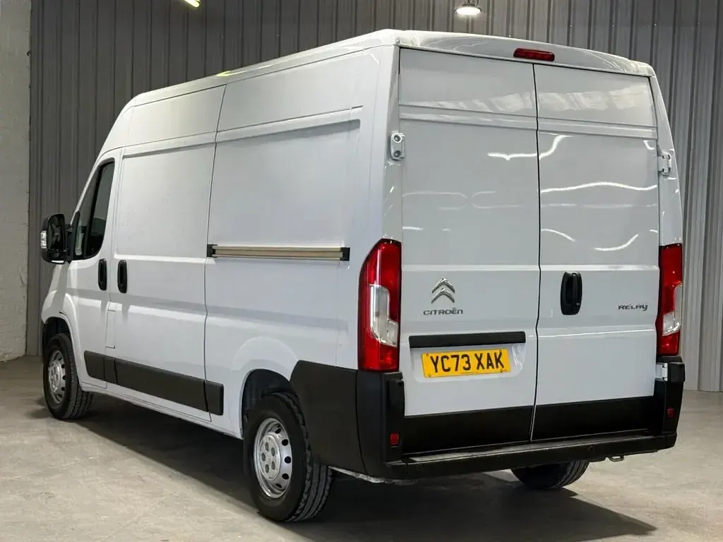 Used Citroën Relay 140 HP (102 kW) 2023 White Van