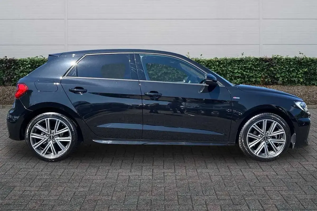 Used Audi A1 S-Line 113 HP (83 kW) 2024 Black SUV