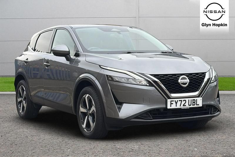 Grey Used 2022 Nissan Qashqai N-Connecta SUV | £16,582 (Fair price) - Image 1/4