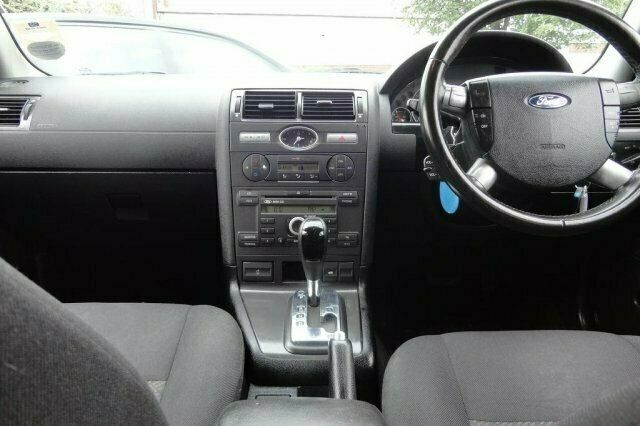 Używany Ford Mondeo 2004 Hatchback