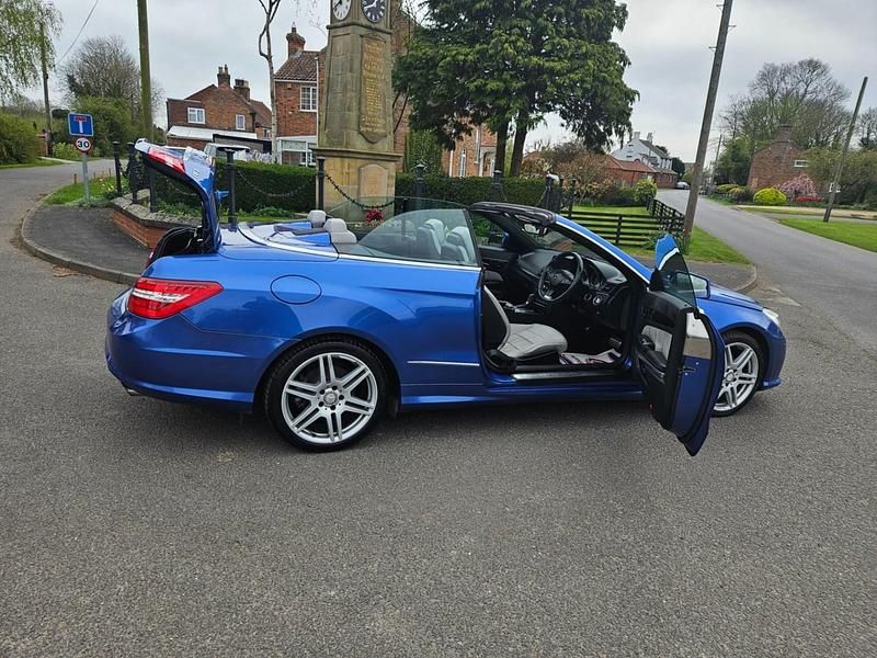 Used Mercedes E350 2010 Blue Cabriolet