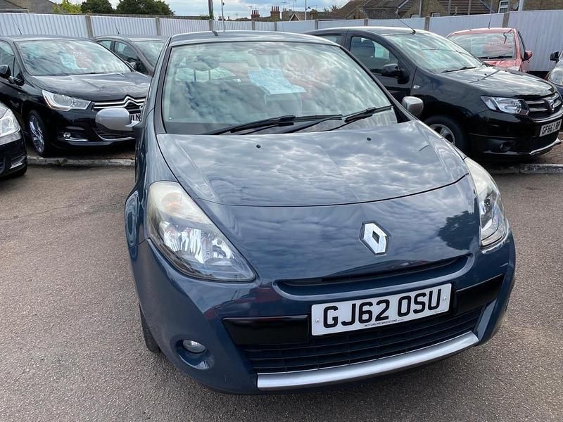 Blue Used 2012 Renault Clio IV Dynamique Hatchback | £5,695 (Fair price) - Image 1/1