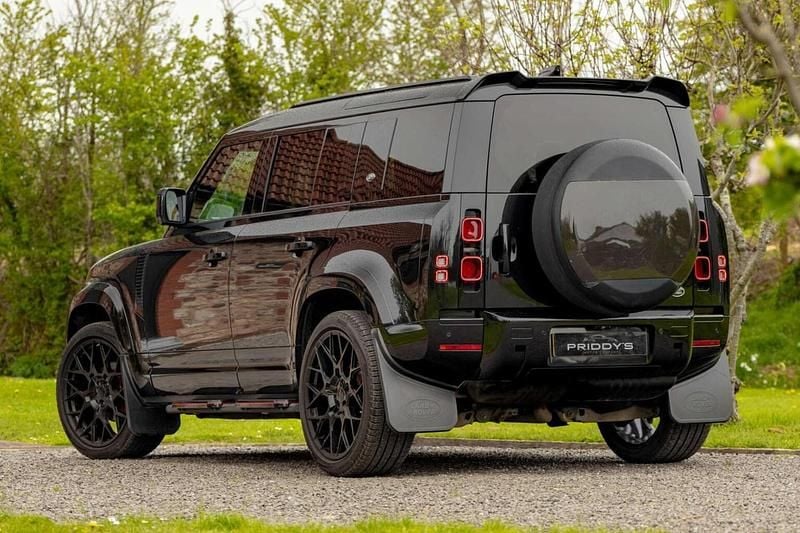 Used Land Rover Defender SE 2021 Black SUV