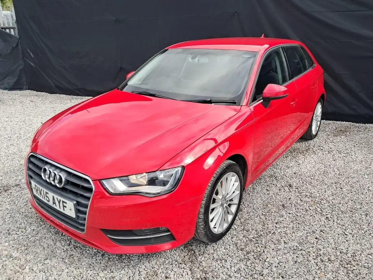 Used Audi A3 Sportback Performance 150 HP (110 kW) 2015 Red Hatchback
