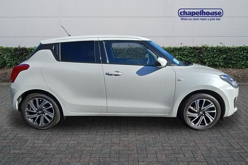 Used Suzuki Swift SZ-L 2024 White Hatchback