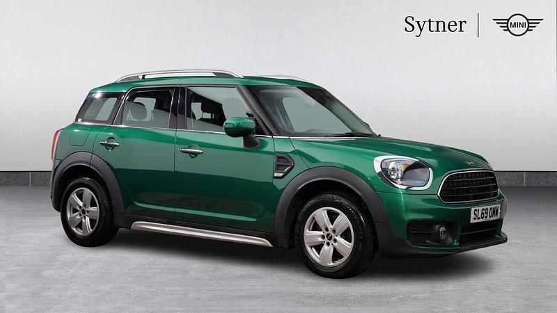 Used Mini Cooper Countryman Classic 134 HP (98 kW) 2019 Green SUV