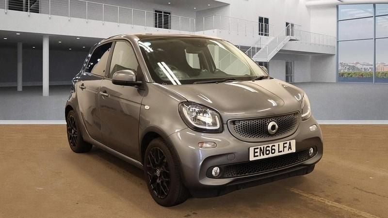 Grey Used 2017 Smart ForFour Premium Hatchback | £7,300 (Good price) - Image 1/4
