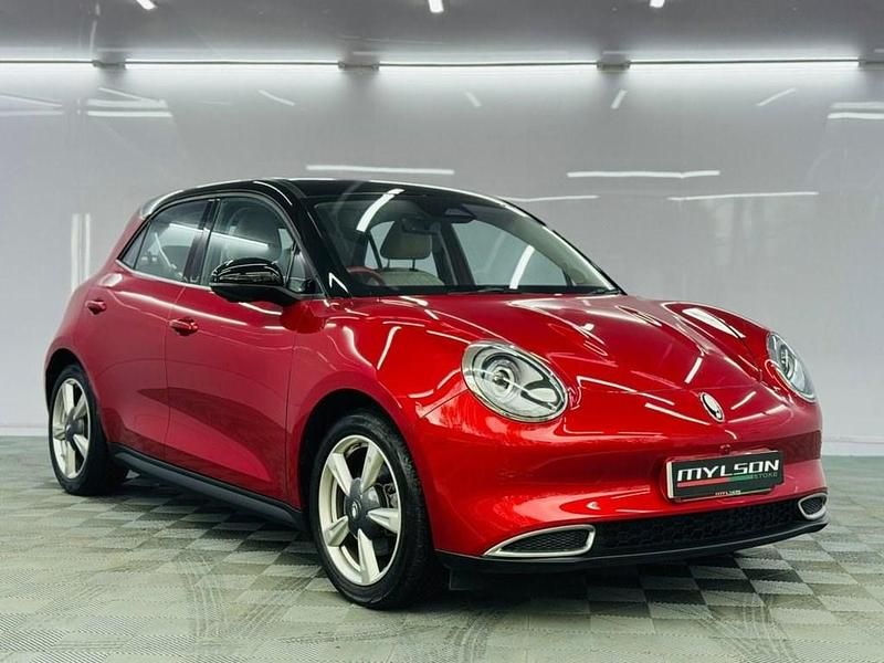 Used Ora 03 Pure+ 125 kW (171 HP) 2024 Red Hatchback