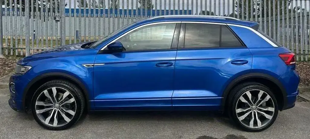 Used VW T-Roc R-line 115 HP (84 kW) 2019 Blue SUV