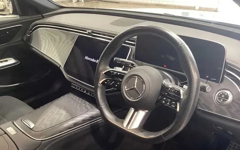 Used Mercedes E300 Urban 313 HP (230 kW) 2025 Grey Sedan