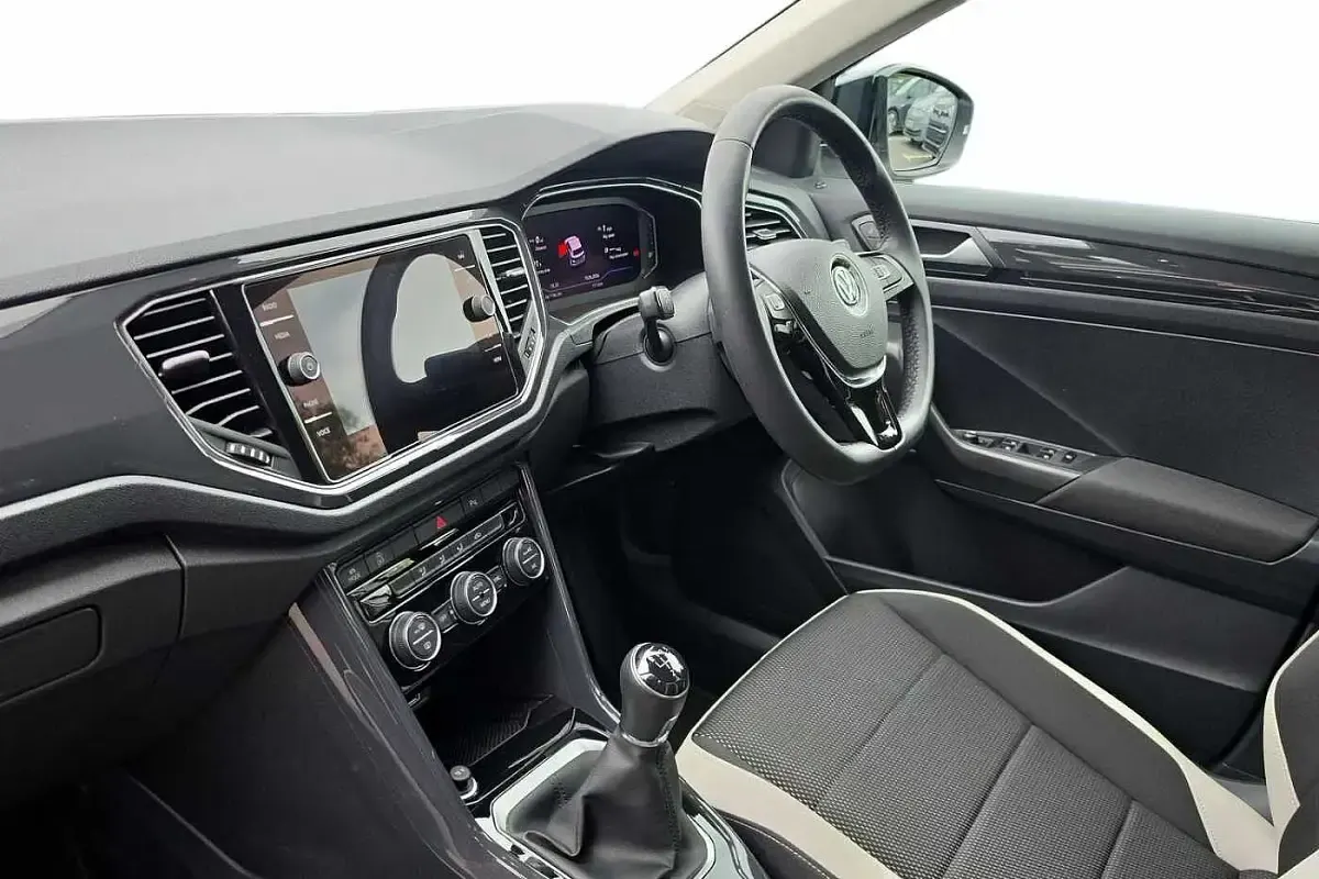 Used VW T-Roc SEL 150 HP (110 kW) 2019 White SUV