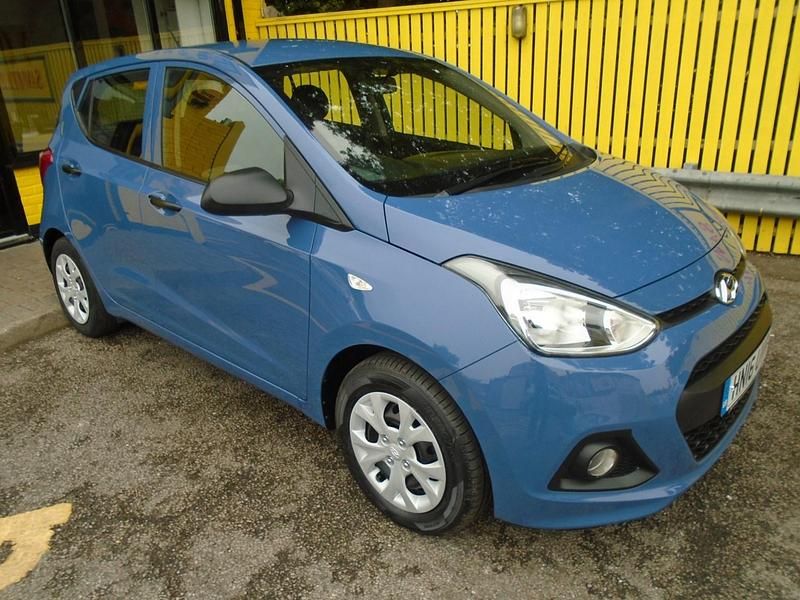 Blue Used 2016 Hyundai i10 Hatchback | £5,495 (Fair price) - Image 1/4