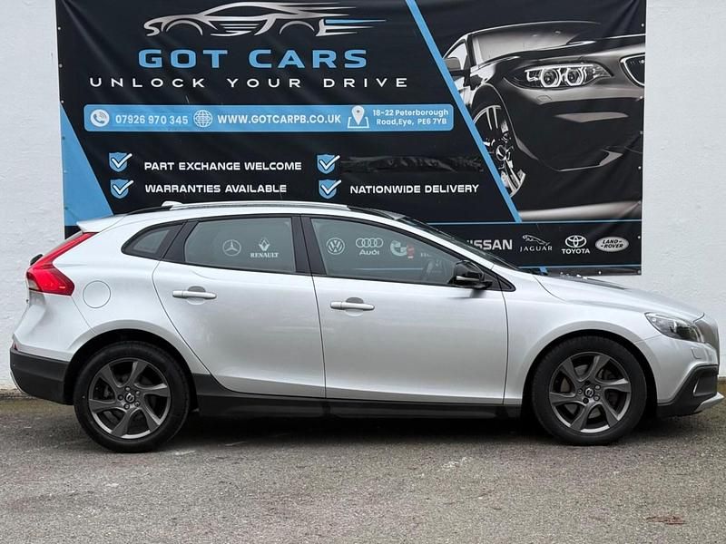 Used Volvo V40 2016 Silver Hatchback