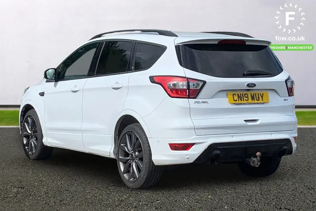 Used Ford Kuga ST-Line X 180 HP (132 kW) 2018 White SUV