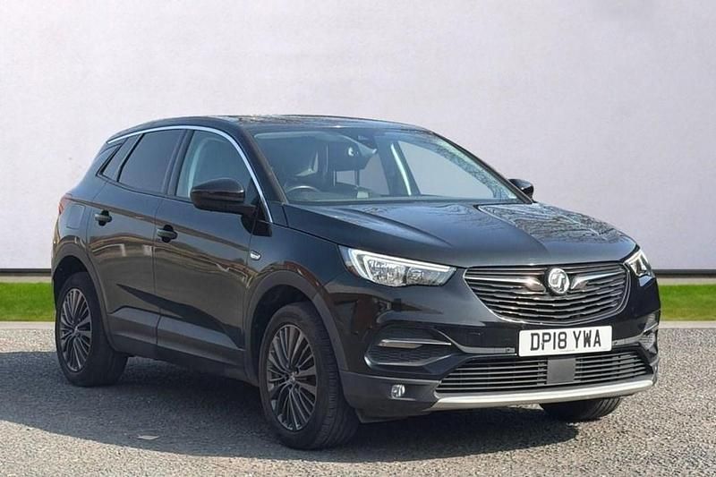 Used Vauxhall Grandland X Sport 130 HP (95 kW) 2018 Black SUV