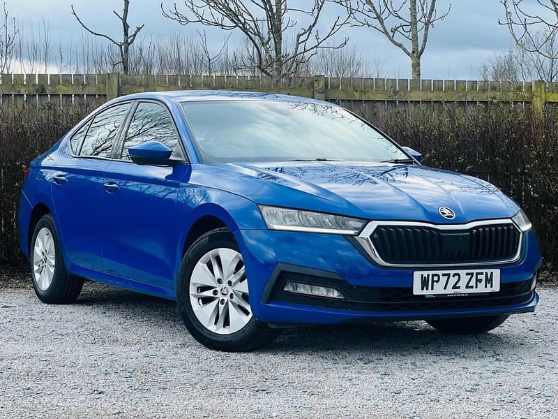 Used Skoda Octavia SE Technology 150 HP (110 kW) 2023 Blue Hatchback