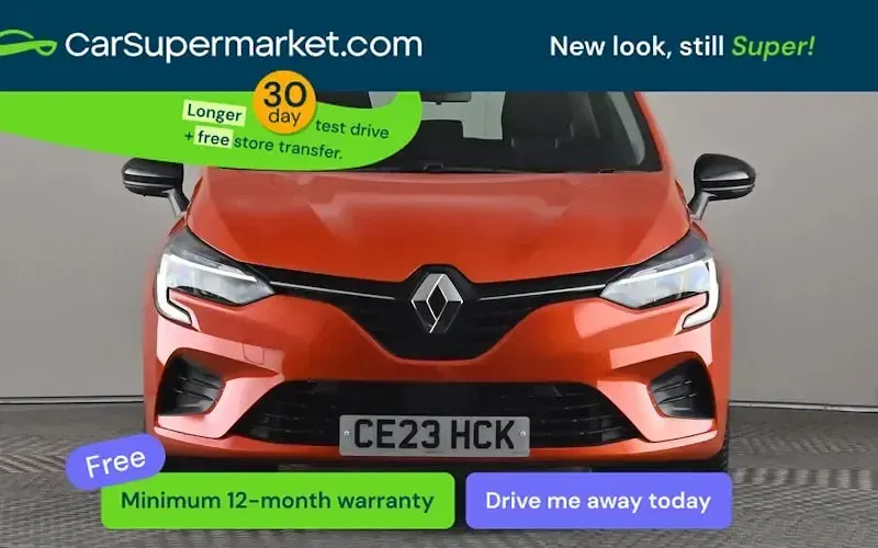 Usado Renault Clio V Evolution 145 HP (106 kW) 2023 Laranja Citadino