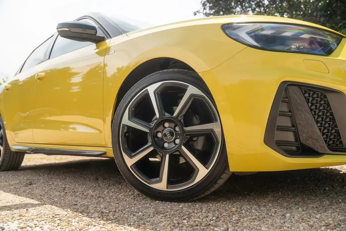 Used Audi A1 Sportback S-Line 150 HP (110 kW) 2020 Yellow Hatchback