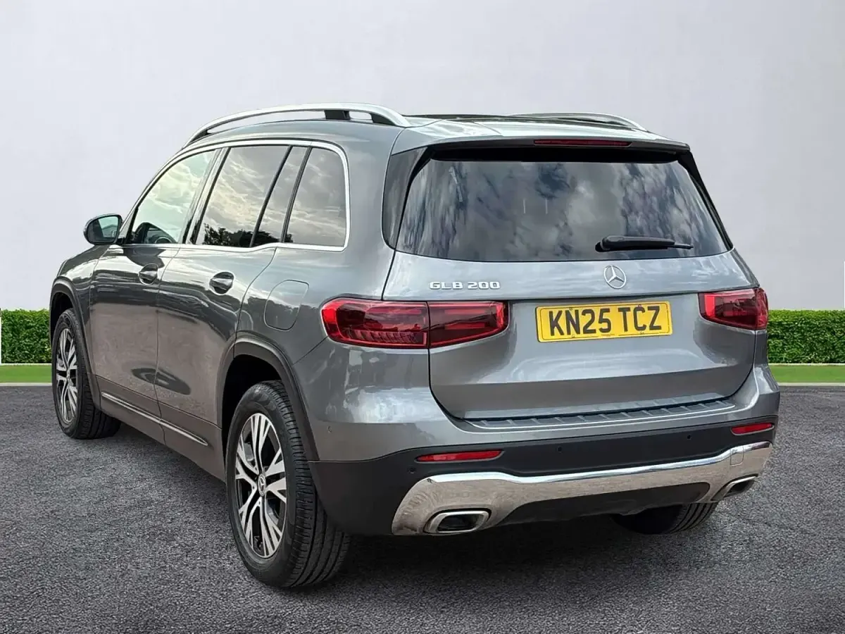 Used Mercedes GLB200 Executive 163 HP (119 kW) 2025 Grey SUV