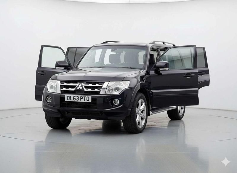 Used Mitsubishi Shogun 197 HP (144 kW) 2014 Black SUV