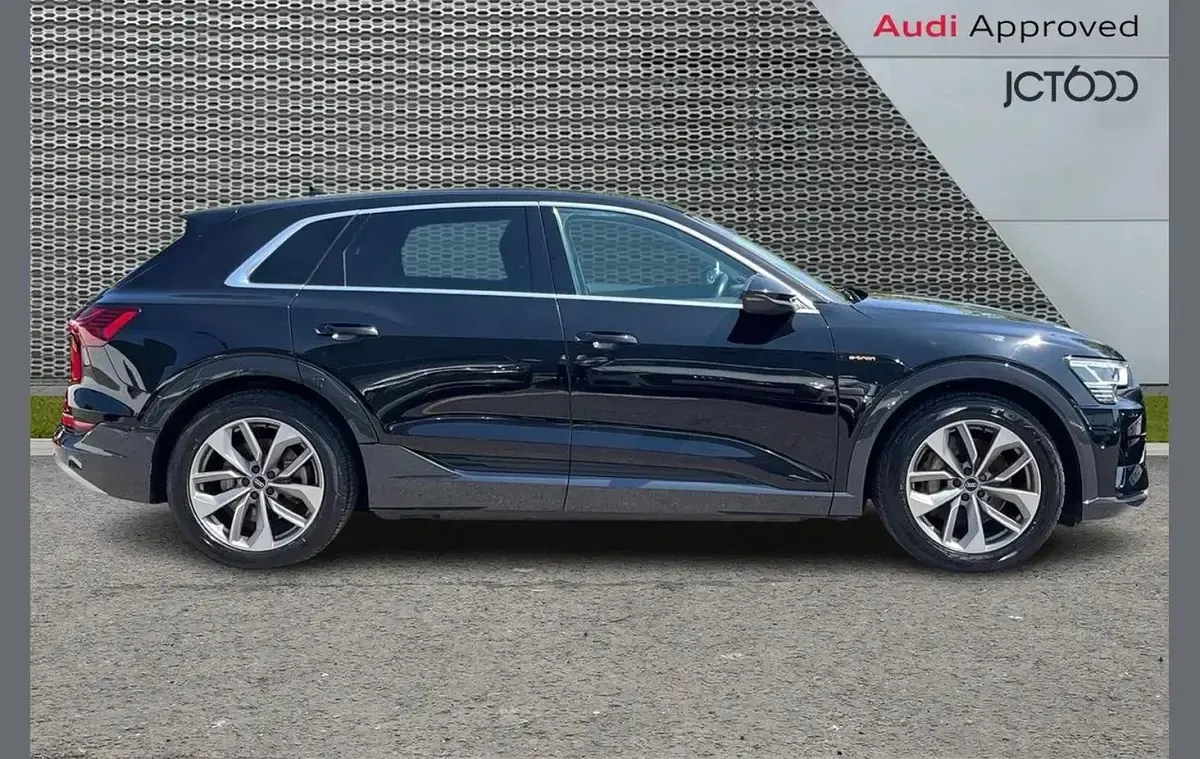 Used Audi e-tron Advanced 230 kW (313 HP) 2023 Black SUV