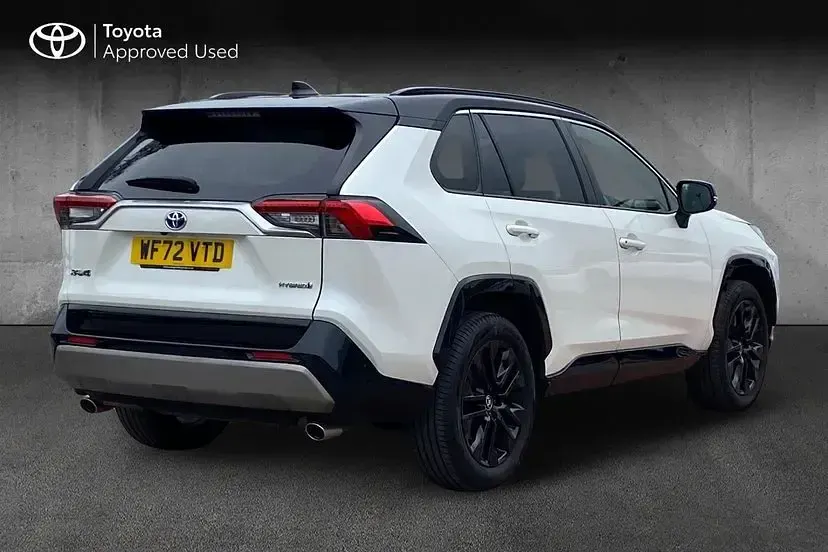 Used Toyota RAV4 Hybrid 218 HP (160 kW) 2022 Other SUV