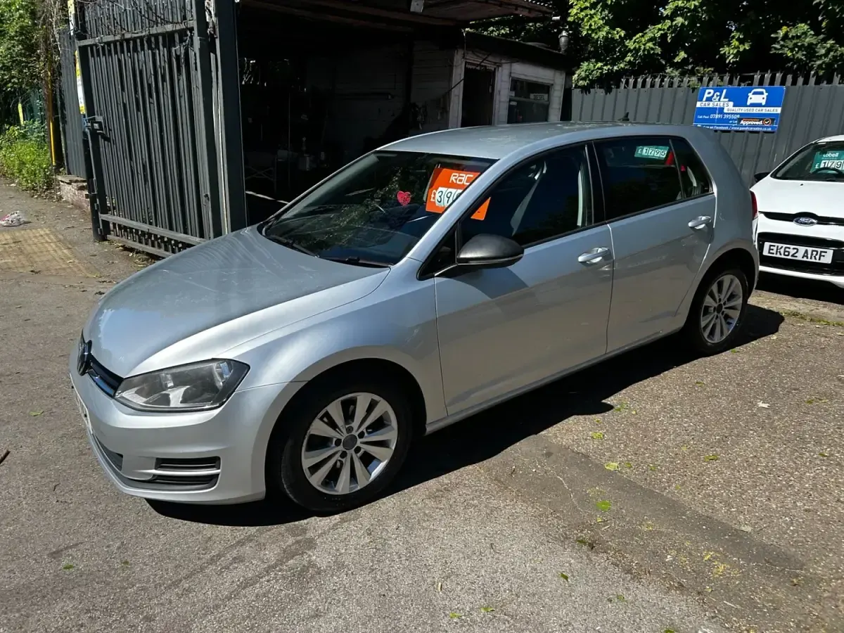 Begagnad VW Golf VII SE 2014 Silver Halvkombi