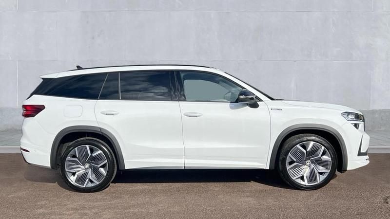 Used Skoda Kodiaq SportLine 150 HP (110 kW) 2025 Moon white metallic SUV
