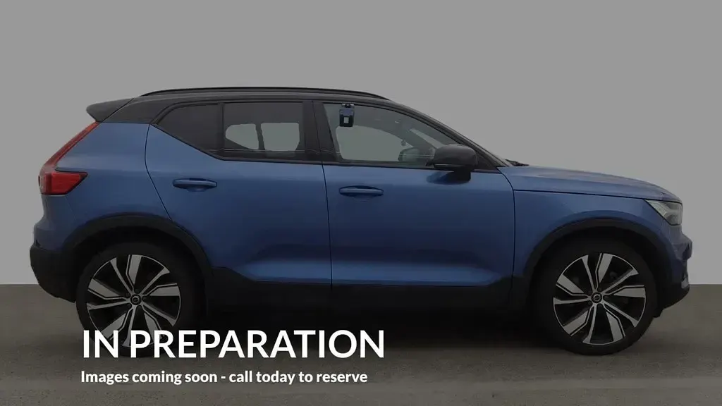 Used Volvo XC40 300 kW (408 HP) 2021 Blue SUV