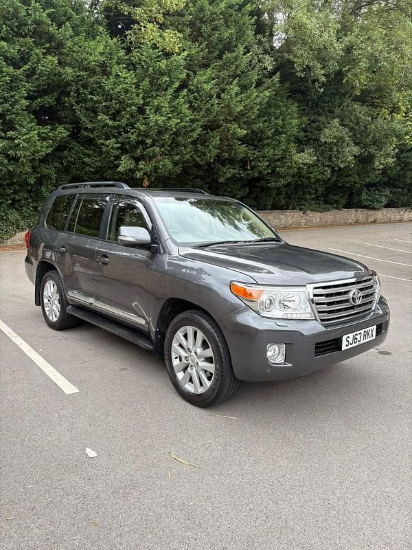 Grey Used 2014 Toyota Land Cruiser SUV | £34,995 (Expensive) - Image 1/4
