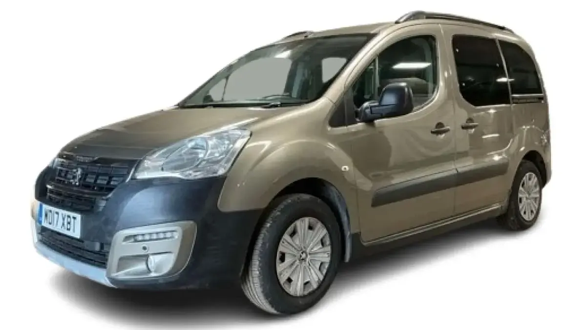 Used Peugeot TePee Outdoor 100 HP (73 kW) 2017 Bronze