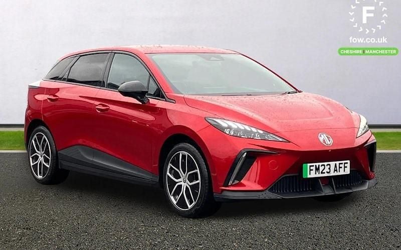 Used 2025 MG MG4 EV Trophy Hatchback | £14,999 (Good price) - Image 1/4