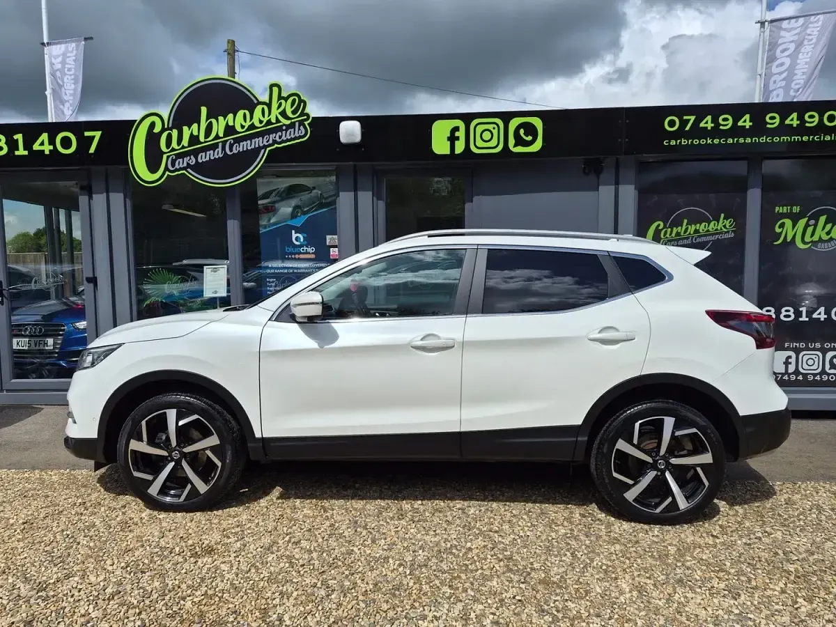 Used Nissan Qashqai Tekna 2020 White SUV