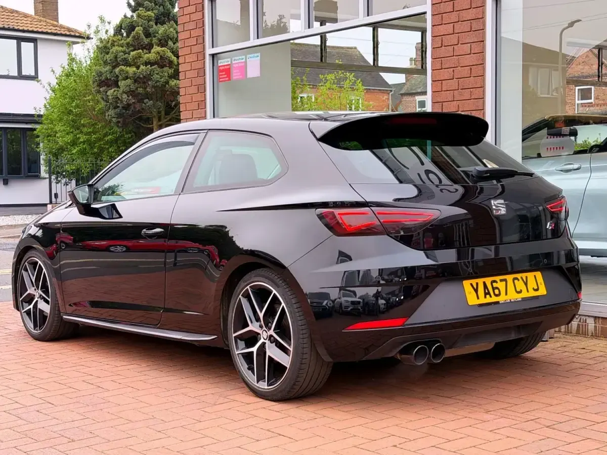 Second-hand Seat Leon FR 2018 Negru Hatchback